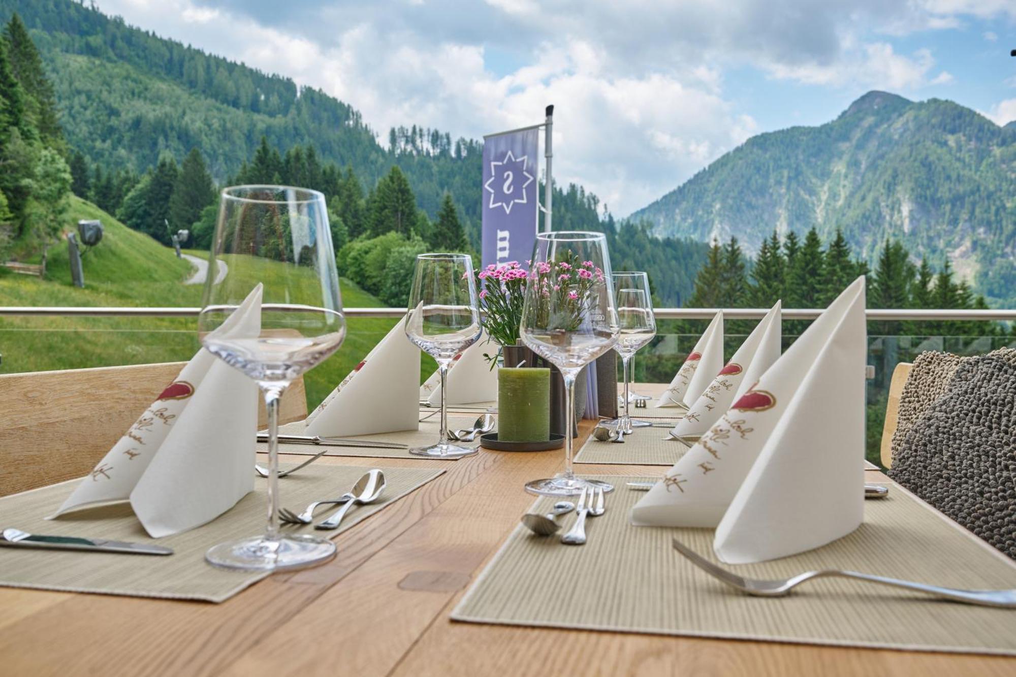 Alpendorf Hotel Stern Sankt Johann im Pongau Ngoại thất bức ảnh